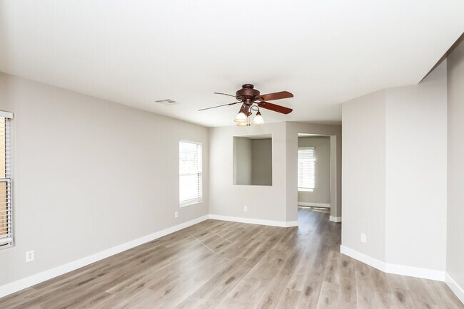 Photo - 4792 W Shelbourne Ave