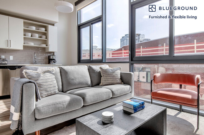 Building Photo - 1255 22nd St NW Rental