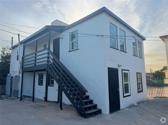 Building Photo - 942 E 43rd Pl Unit 2 Rental