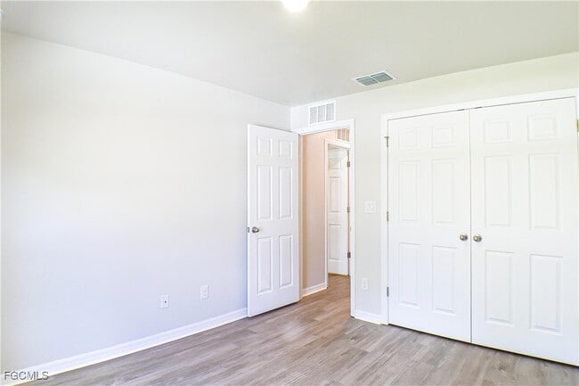 Photo - 343 Reeves St