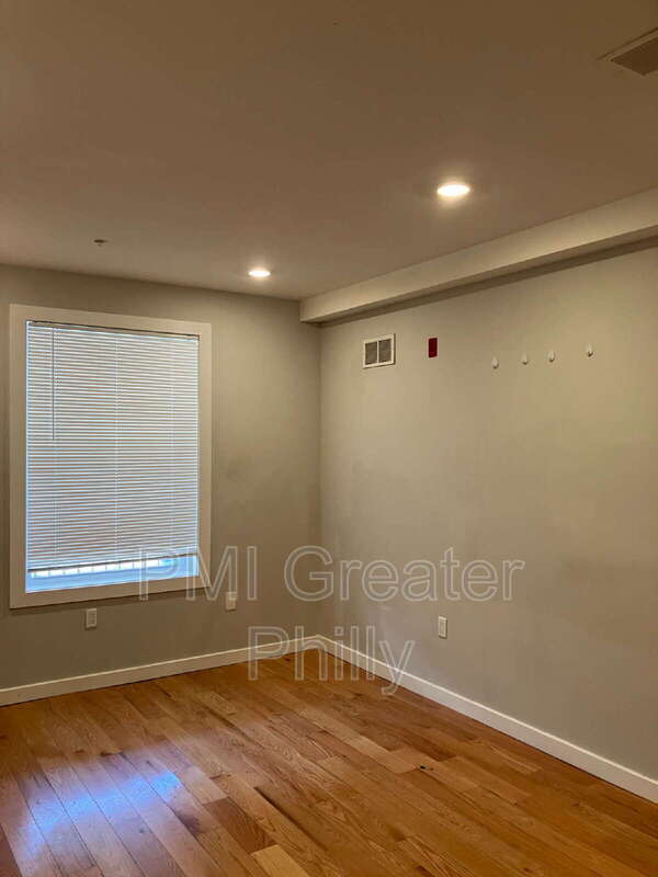 Photo - 332 N 62nd St