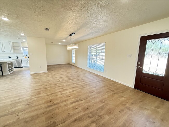 Photo - 15714 Torry Pines Rd