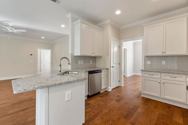 Photo - 1642 Academy Dr