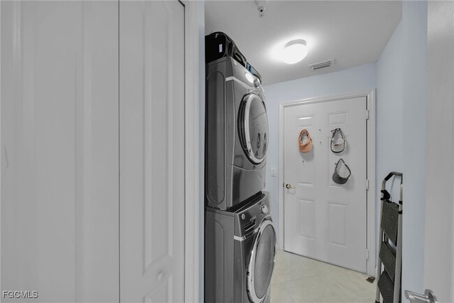 Building Photo - 13225 Silver Thorn Loop Unit 302