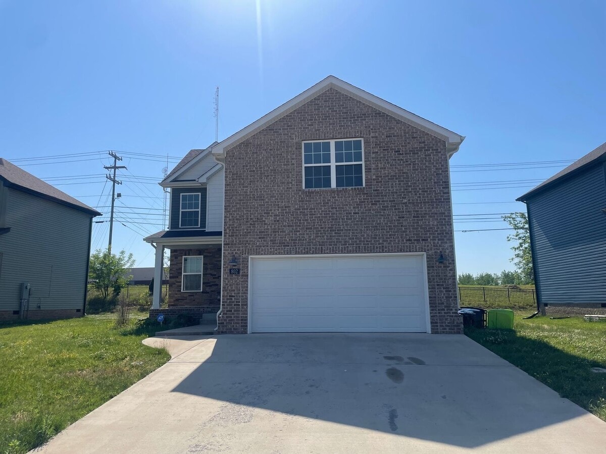 Photo - Beautiful 3 Bedroom 2 1/2 Bath Home For Rent!