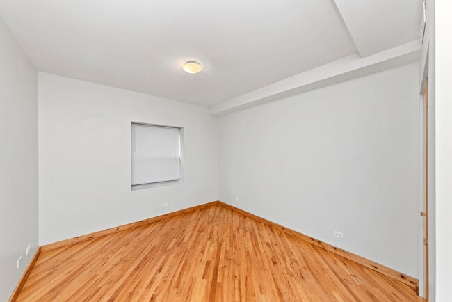 Photo - 1118 E Hyde Park Blvd Unit G1