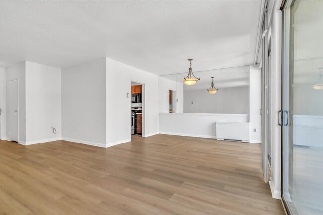 Photo - 4141 Henderson Rd