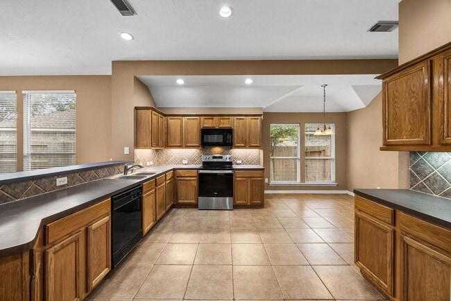 Photo - 7206 Hollow Field Ln