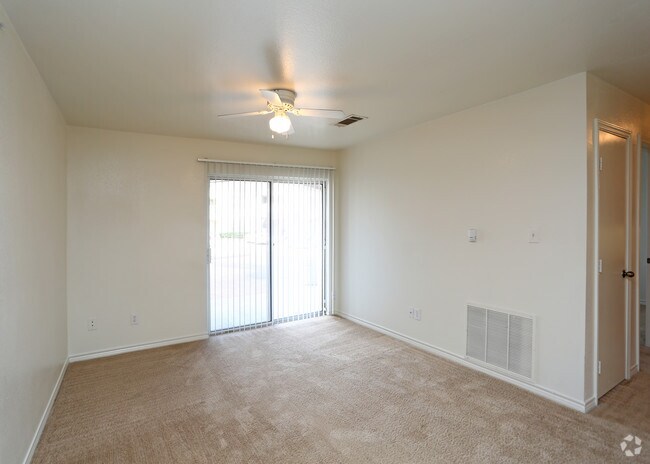 2BD,2BA - 972 SF