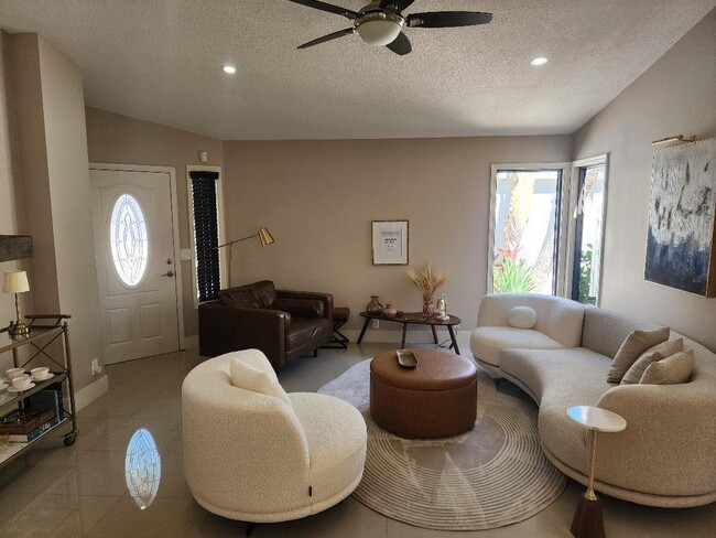 Photo - 3760 NW 19th St