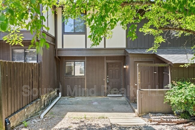 Photo - 4249 Lake Ridge Dr