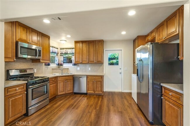 Photo - 2292 Orchard Dr