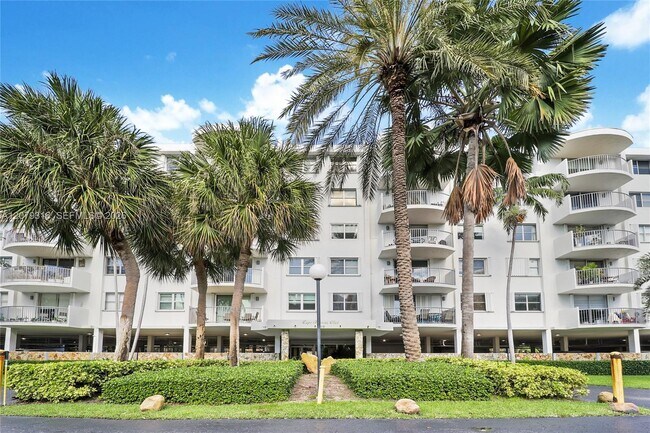 Building Photo - 210 Seaview Dr Unit 511