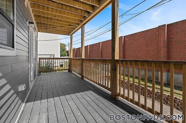 Photo - 79 Sydney St Unit 1