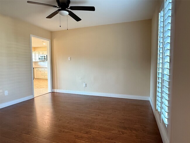 Photo - 318 Big Hollow Ln