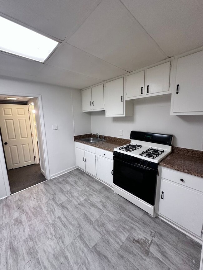 Photo - Quaint 2 Bedroom Single Family Home in York