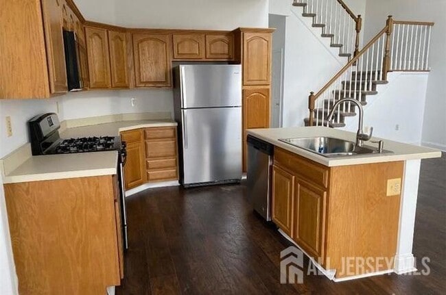 Photo - 33 Marion Dr