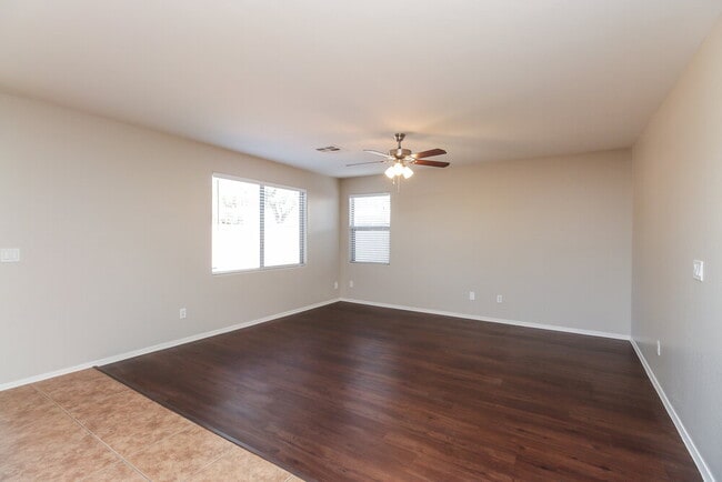 Photo - 960 N 168th Dr