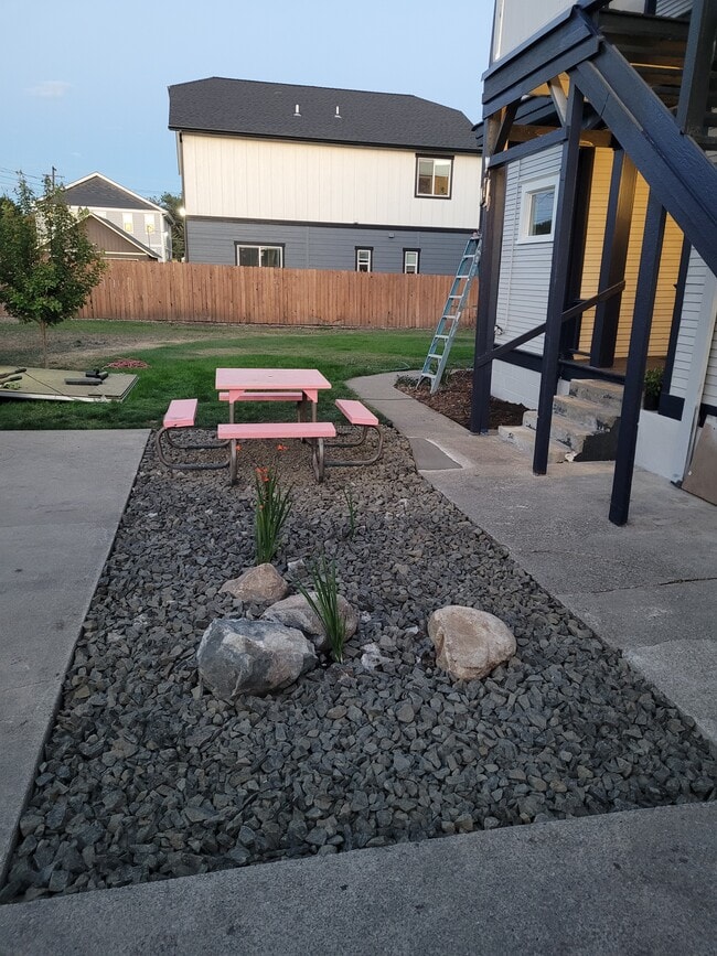 Photo - 303 E Indiana Ave