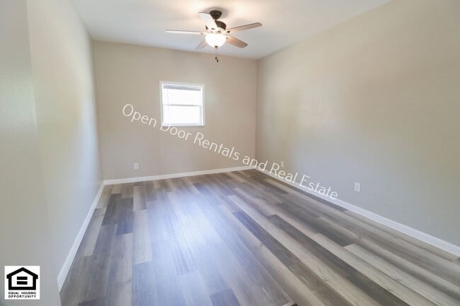 Photo - 317-319 W Masterson Ave Unidad 317 W Masterson Ave Front