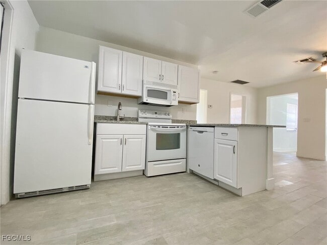 Photo - 317 Tarpon Dr