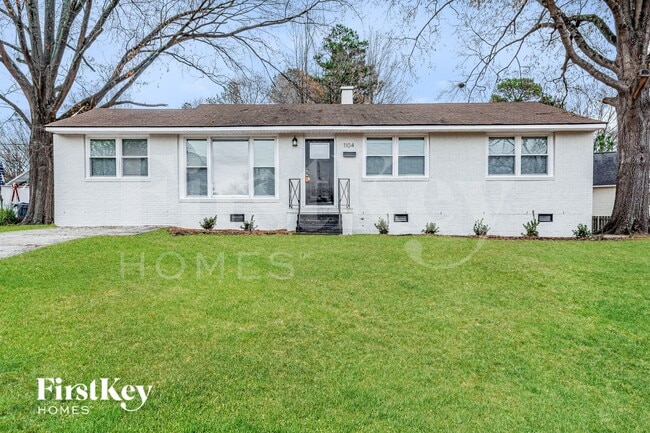 Building Photo - 1104 Raynor St