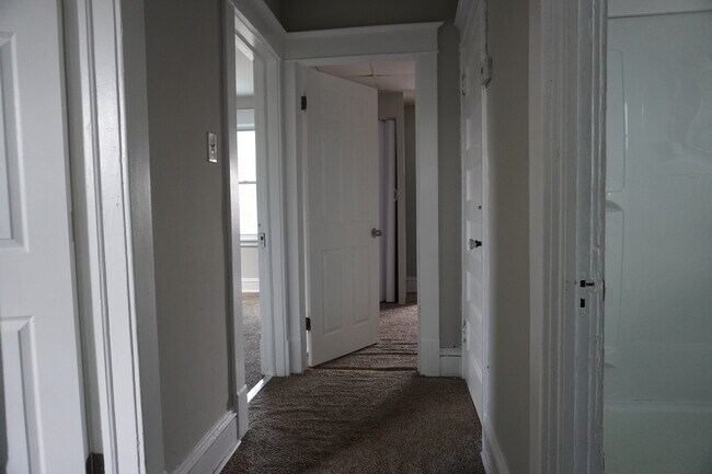 Photo - 890 Maplewood Ave Unidad 2