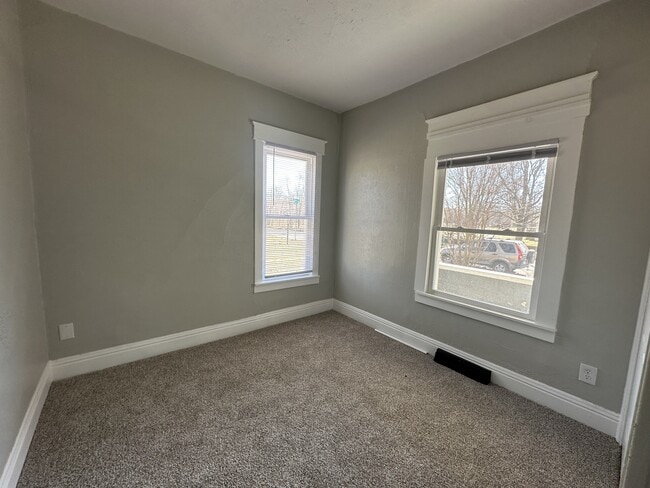 Photo - 1105 Queen St