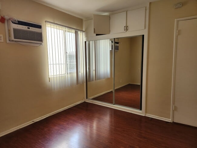 Photo - 1226 Gower N St Unit 2