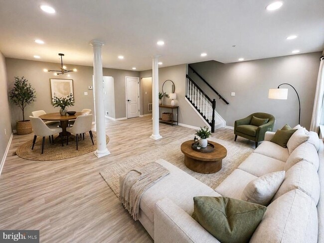 Photo - 9016 Lake Largo Dr