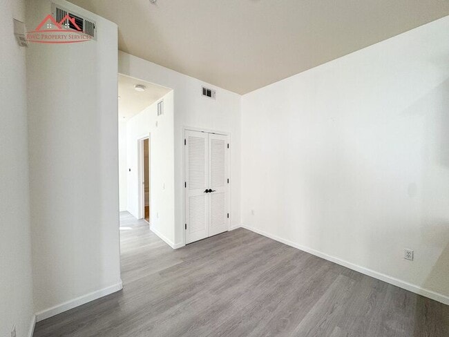 Photo - 20128 Stevens Creek Blvd Unidad #209