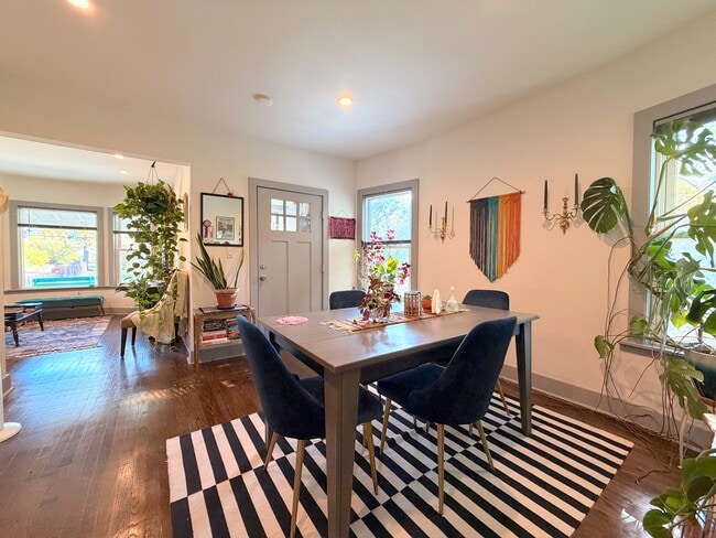 Photo - 1419 Fischer St