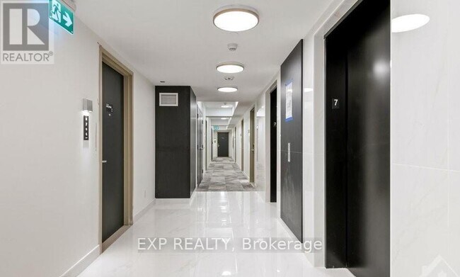 Photo - 180 George St Unité 604