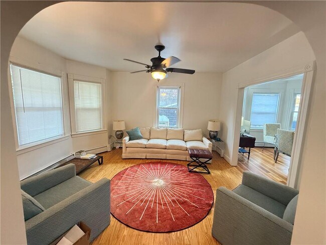 Photo - 18 Bedlow Ave