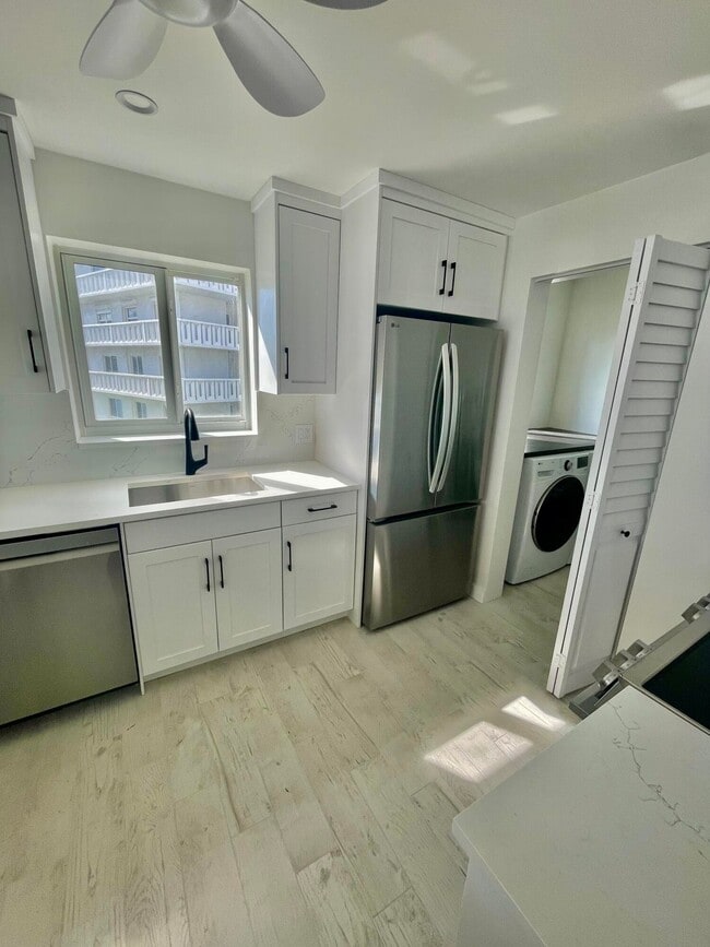 Photo - 300 Croton Ave