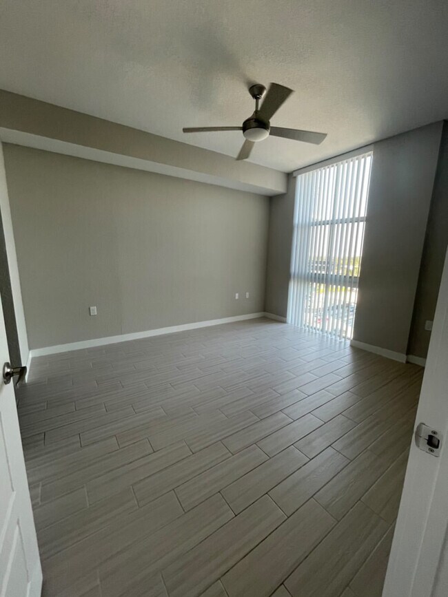 Photo - 3737 Peacock Ave Unit 402