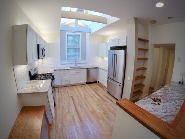 Photo - 5444 Claybourne St Unit Apt #2