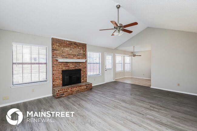 Photo - 1024 Green Ridge Terrace