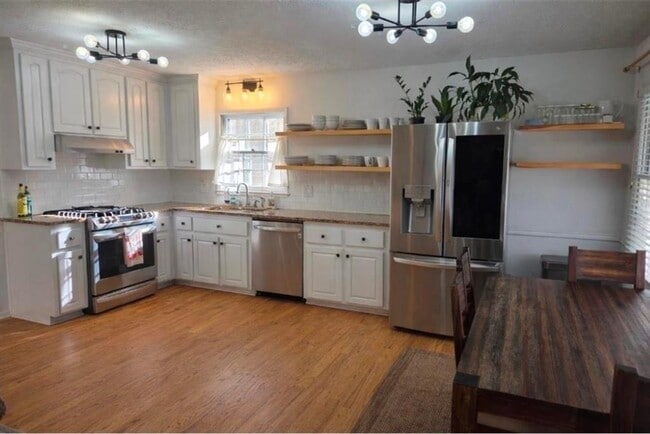 Photo - 2752 Saddle Ridge Lake Dr