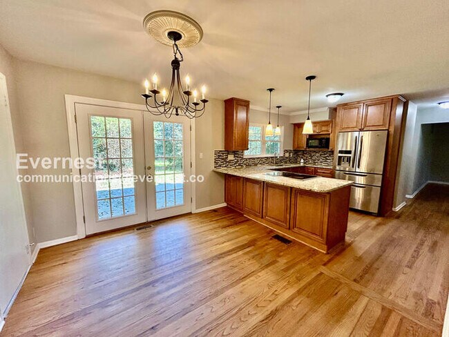 Photo - 3 Bed, 2.5 Bath Home with Fenced Yard & Garage / Pet-Friendly / Coming Soon!