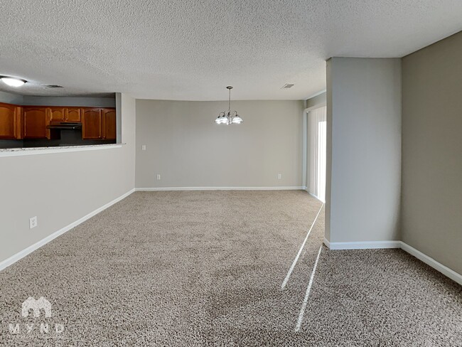 Photo - 6332 Hickory Ln Cir