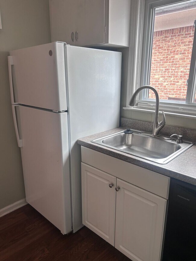 Photo - JHEN - HENRIETTA Unit 771