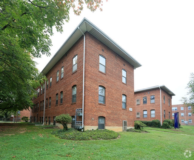 River East-Banneker West