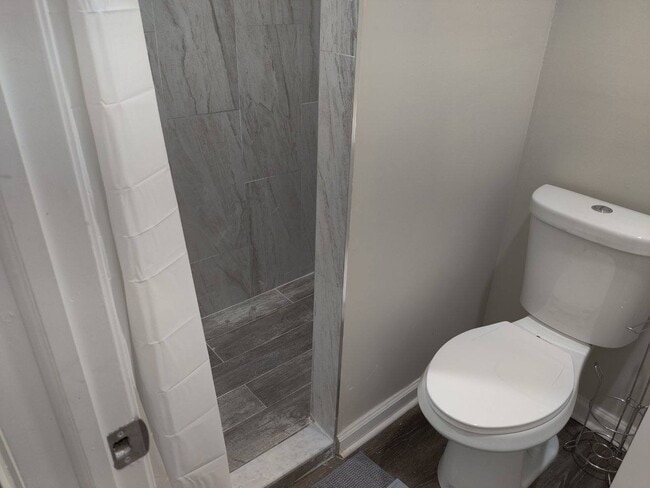 Photo - 5535 Crowson St Unidad B1
