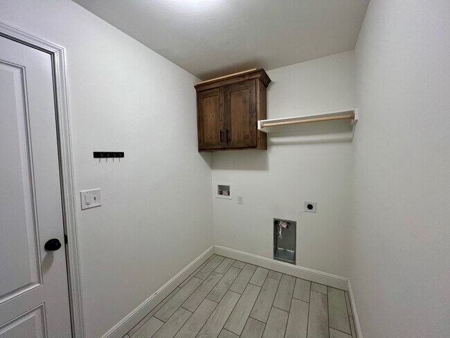 Photo - 1011 Sundance Ln