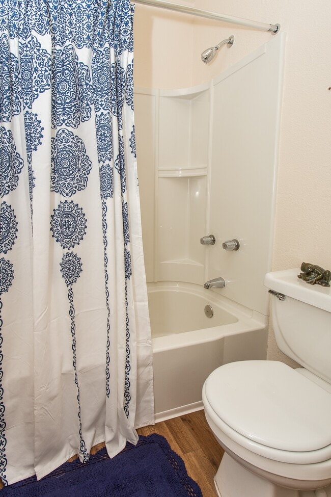 Highland Village Apartments