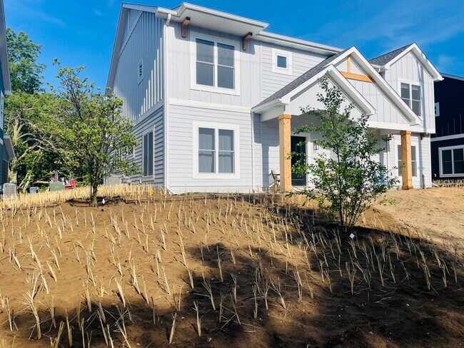 508 S Lake Ave