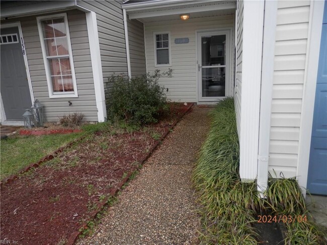 Photo - 160 Squire Reach Townhome