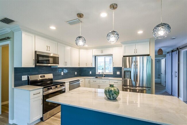 Photo - 1900 Benjamin Franklin Dr