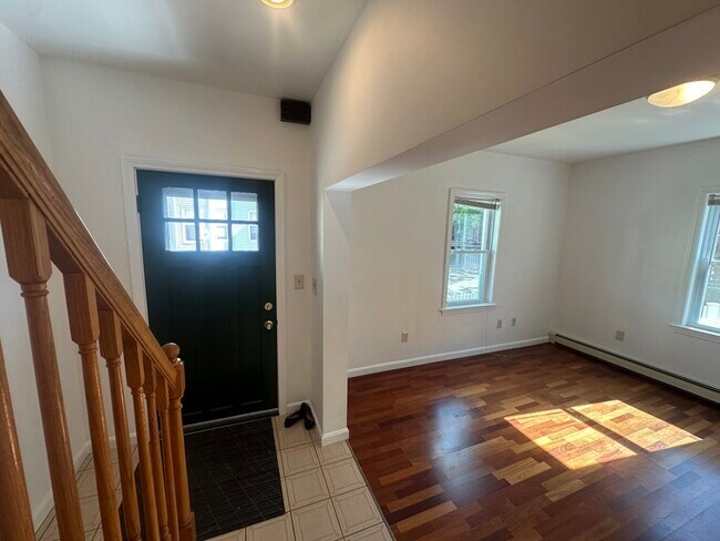 201 Elm St Unit SF